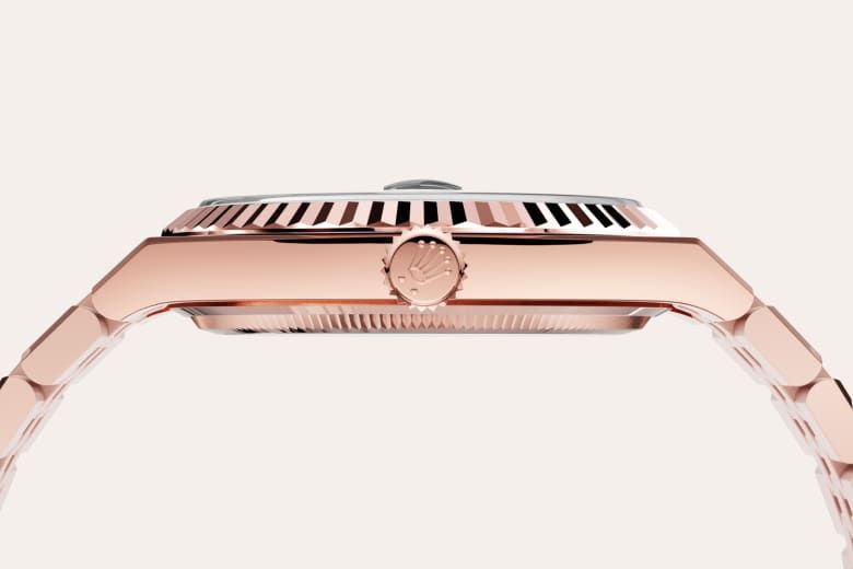 Men's Rose Gold Quartz Watch with White Honeycomb Dial - Date Display and Jubilee Bracelet - Luxury Inspired
