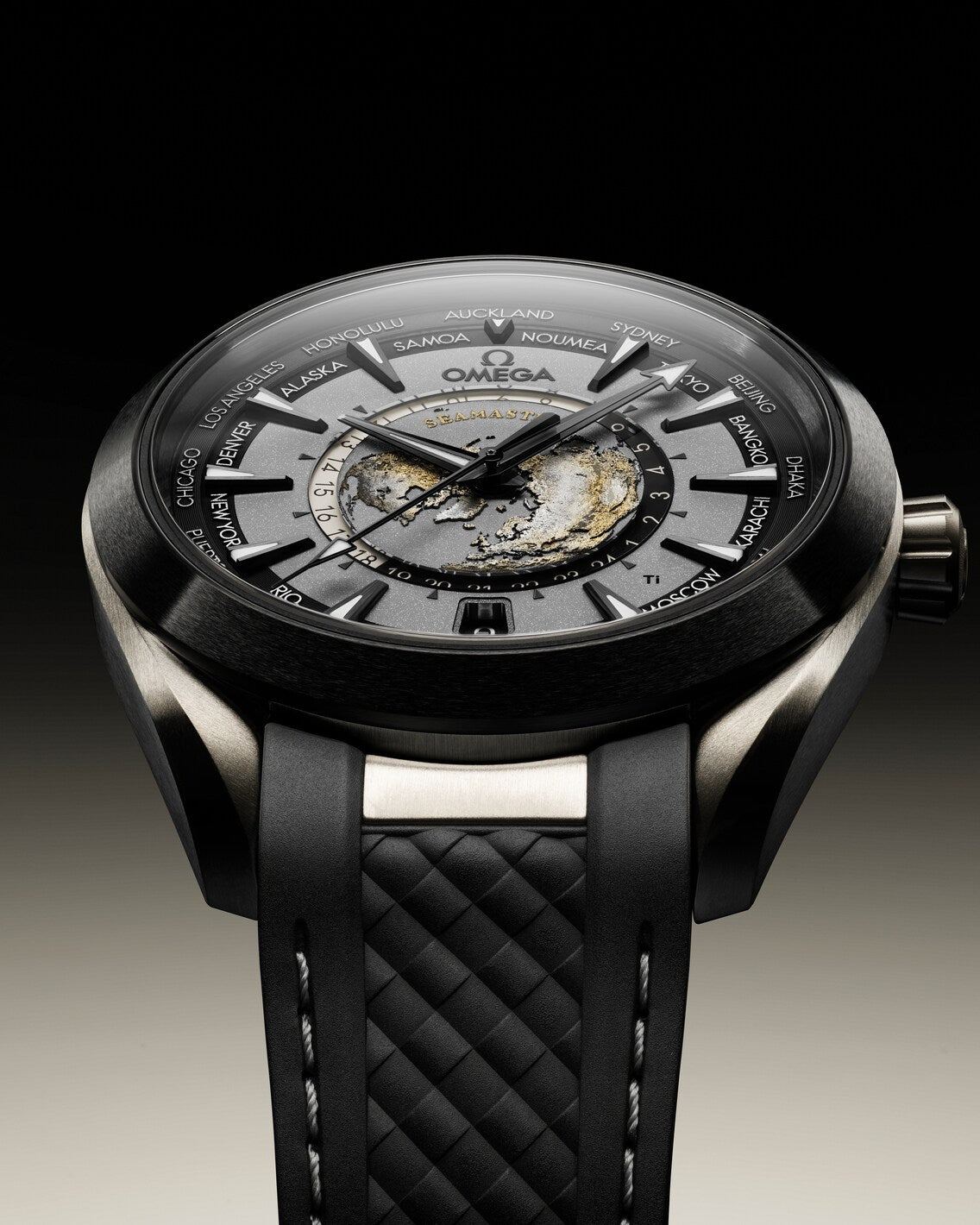 Men's Grey Dial World Time Automatic Watch with Date - Rubber Strap GMT Watch