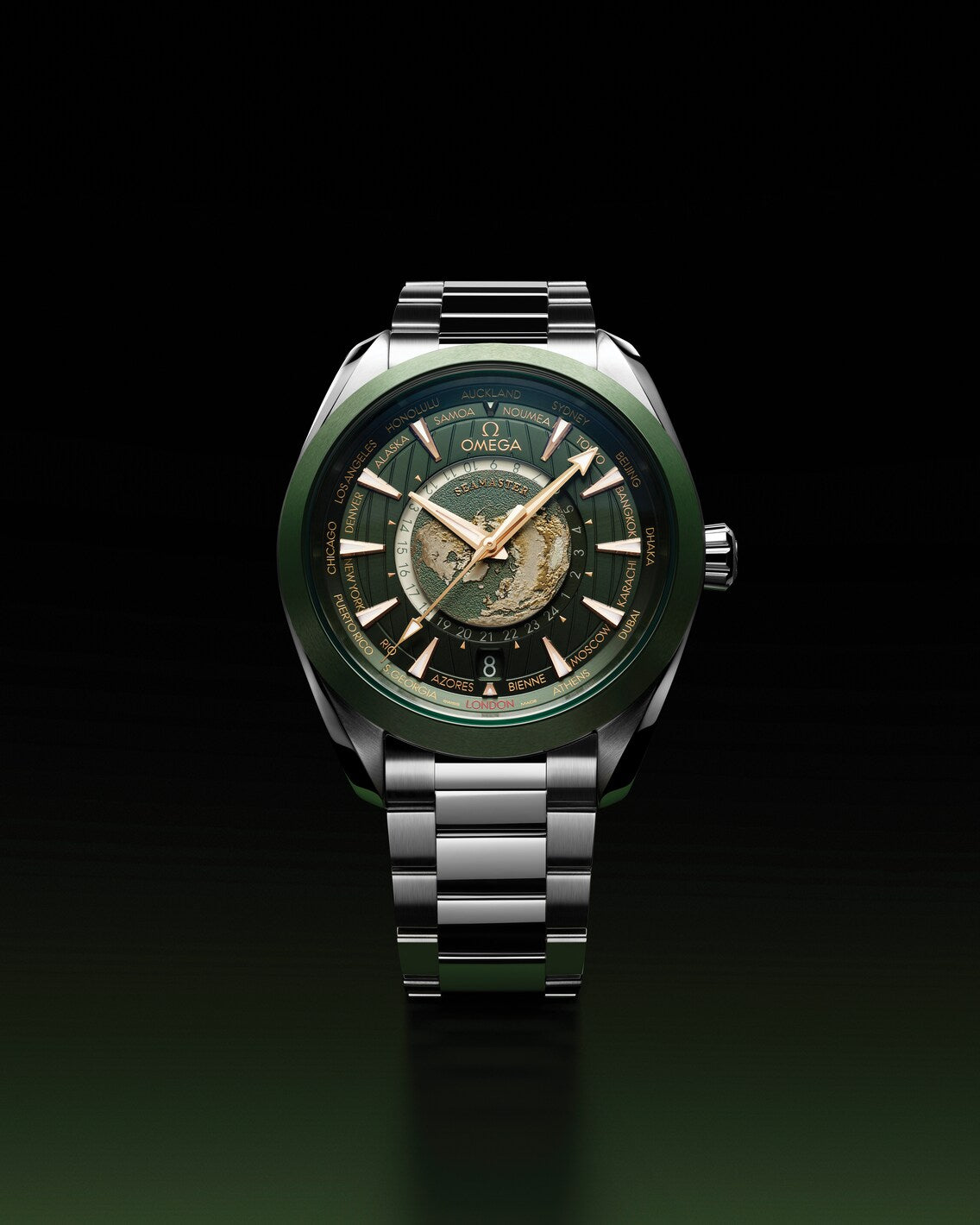 Men's Green Dial World Time Automatic Watch with Date - Stainless Steel Bracelet GMT Watch