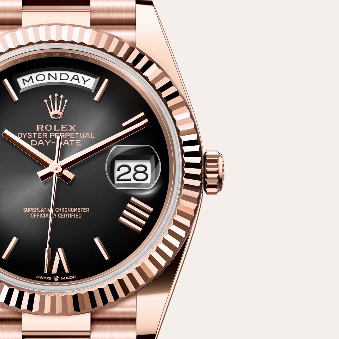 Men's Luxury Rose Gold Quartz Watch with Black Dial - Day & Date Display and President Bracelet
