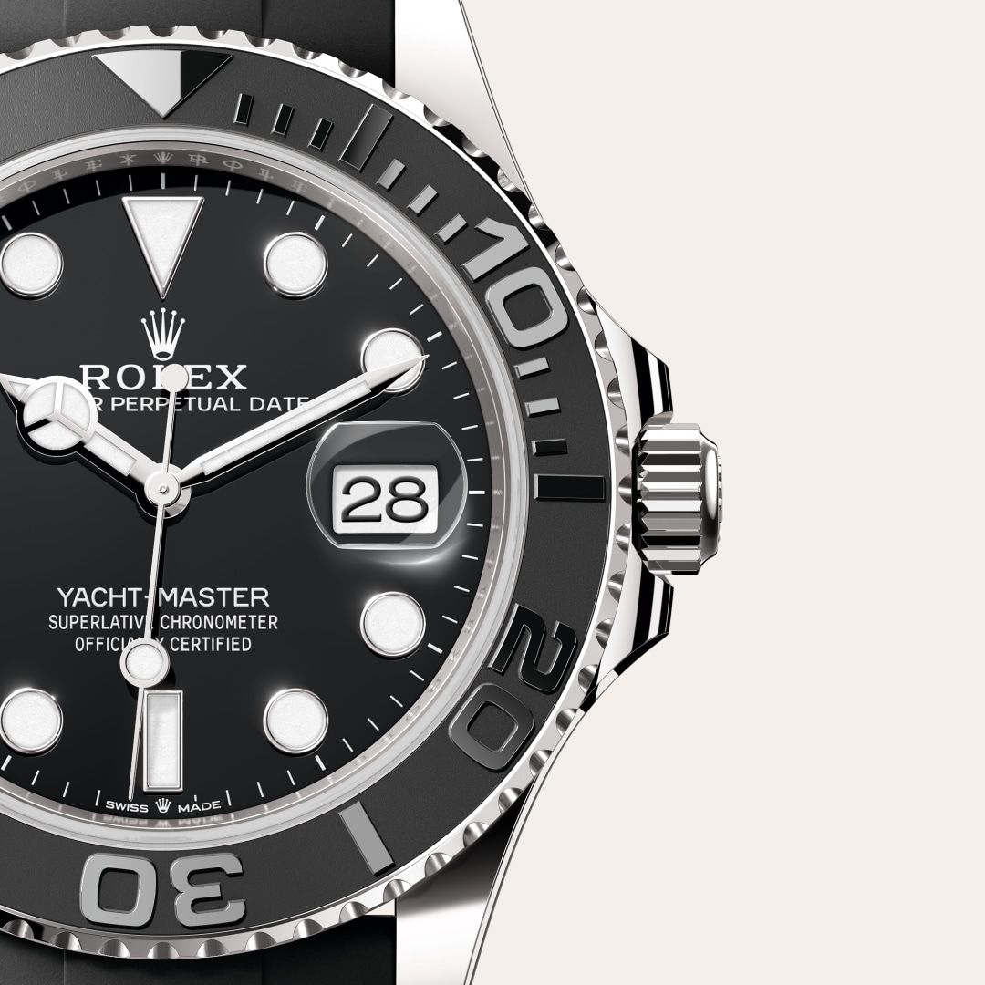 Men's Silver Quartz Watch with Black Dial and Black Rubber Strap - Date Display and Rotating Bezel - Luxury Sports Edition