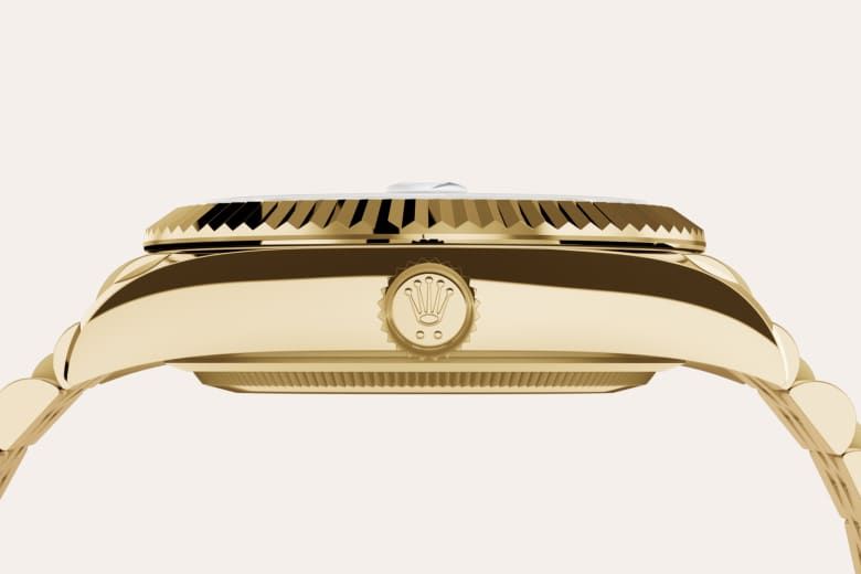 Men's Luxury Gold Quartz Watch with Green Dial - Dual Time, Annual Calendar and Jubilee Bracelet