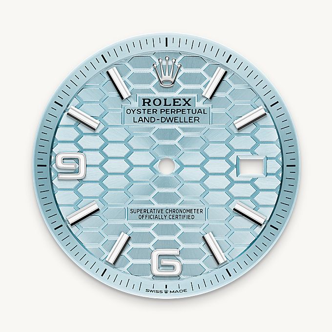 Men's Silver Quartz Watch with Ice Blue Textured Dial and Date - Luxury Sports Edition