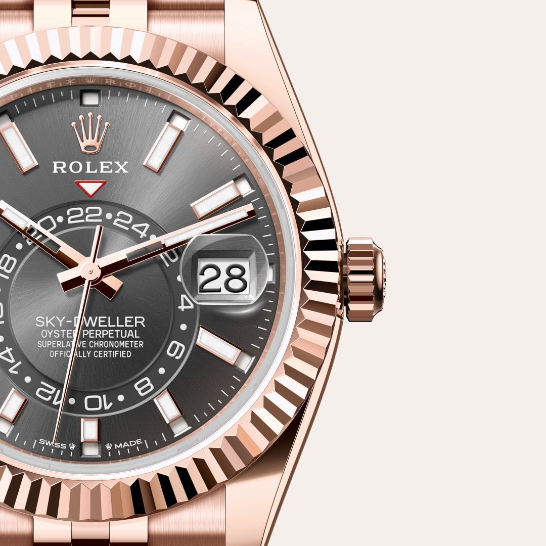 Men's Luxury Rose Gold Quartz Watch with Slate Grey Dial - Dual Time, Annual Calendar and Jubilee Bracelet
