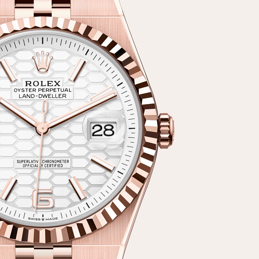 Men's Rose Gold Quartz Watch with White Honeycomb Dial - Date Display and Jubilee Bracelet - Luxury Inspired