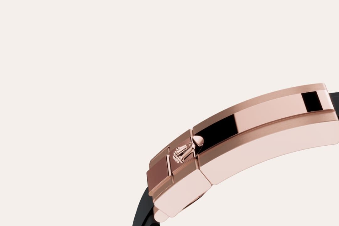 Men's Rose Gold Quartz Watch with Black Dial and Black Rubber Strap - Date Display and Rotating Bezel - Luxury Sports Edition